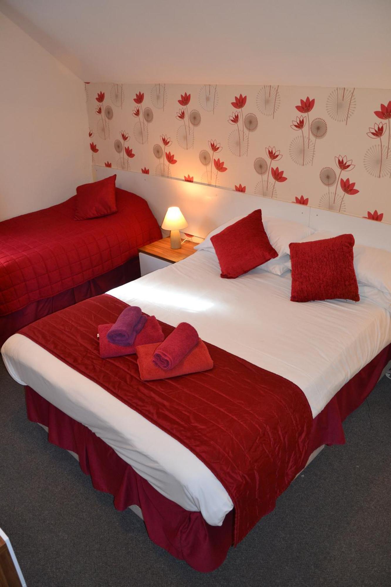 Triple Room,1215341272:JPEG