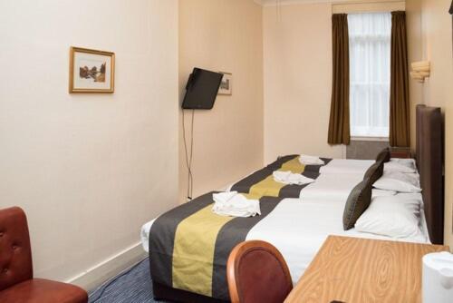 Triple Room,1215346717:JPEG