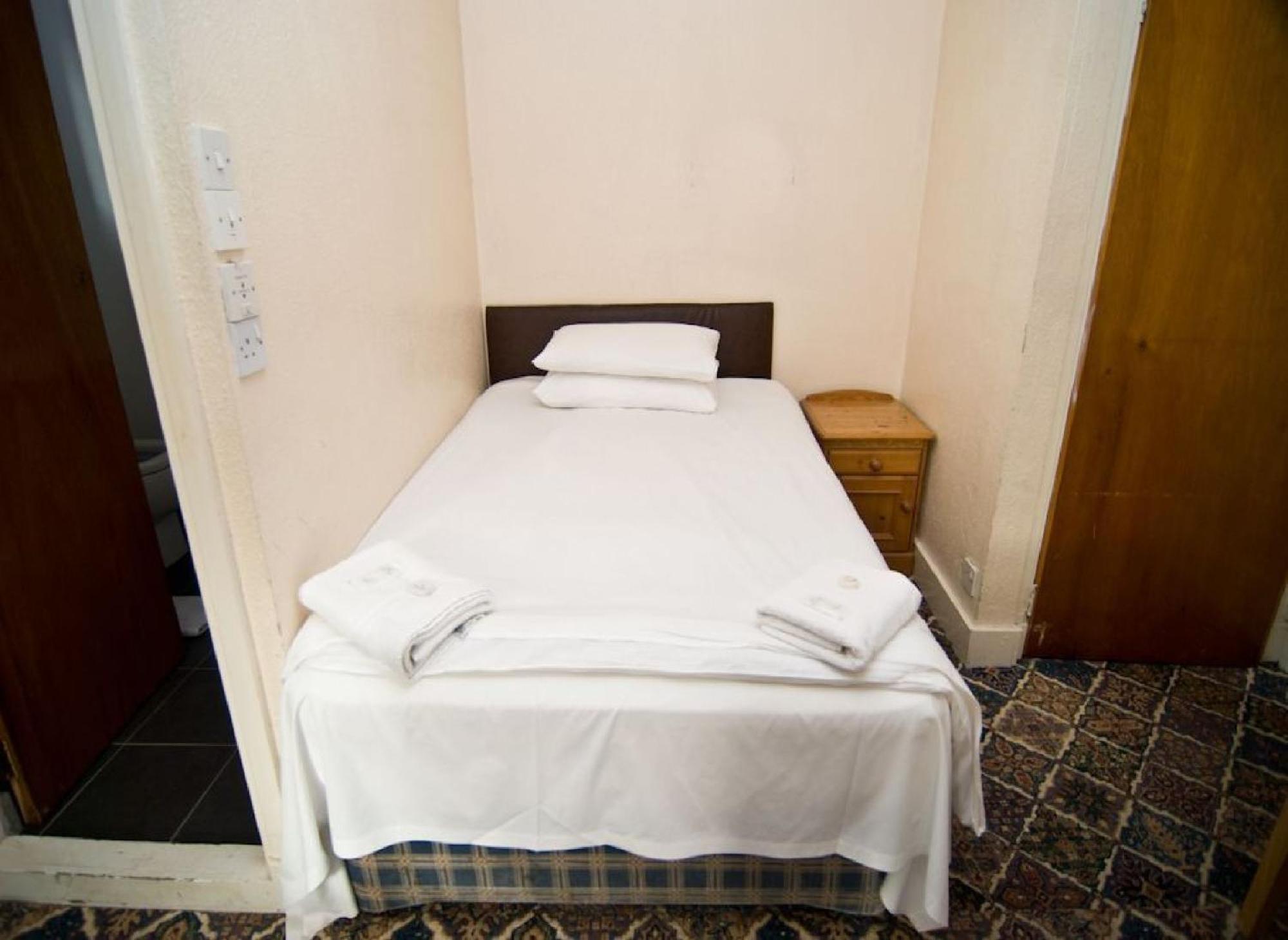 Single Room,1580420791:JPEG