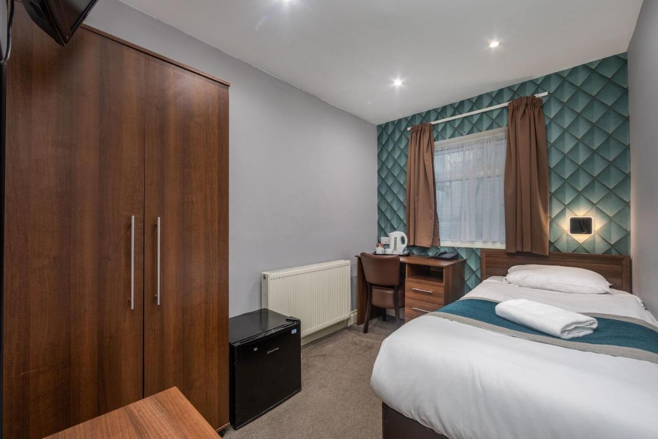 Single Room,1318875733:JPEG