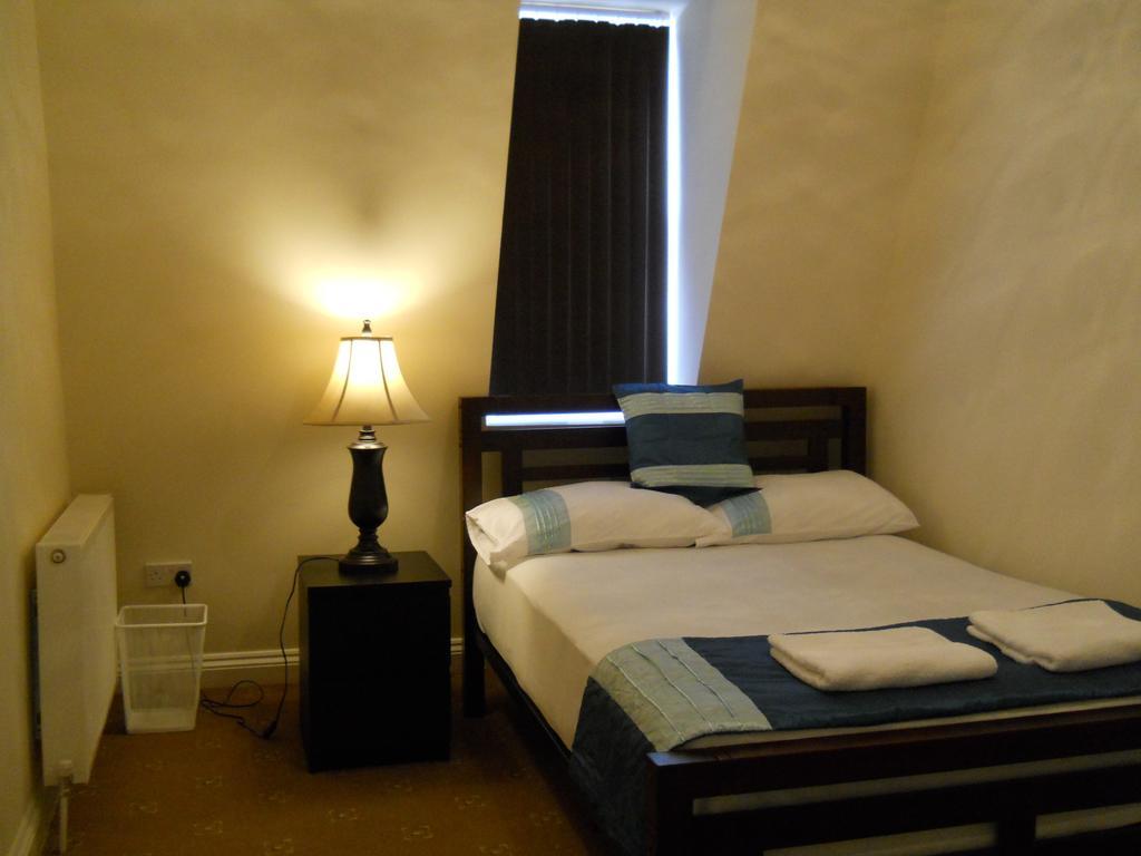 Double Room with Shared Bathroom,199926565:JPEG