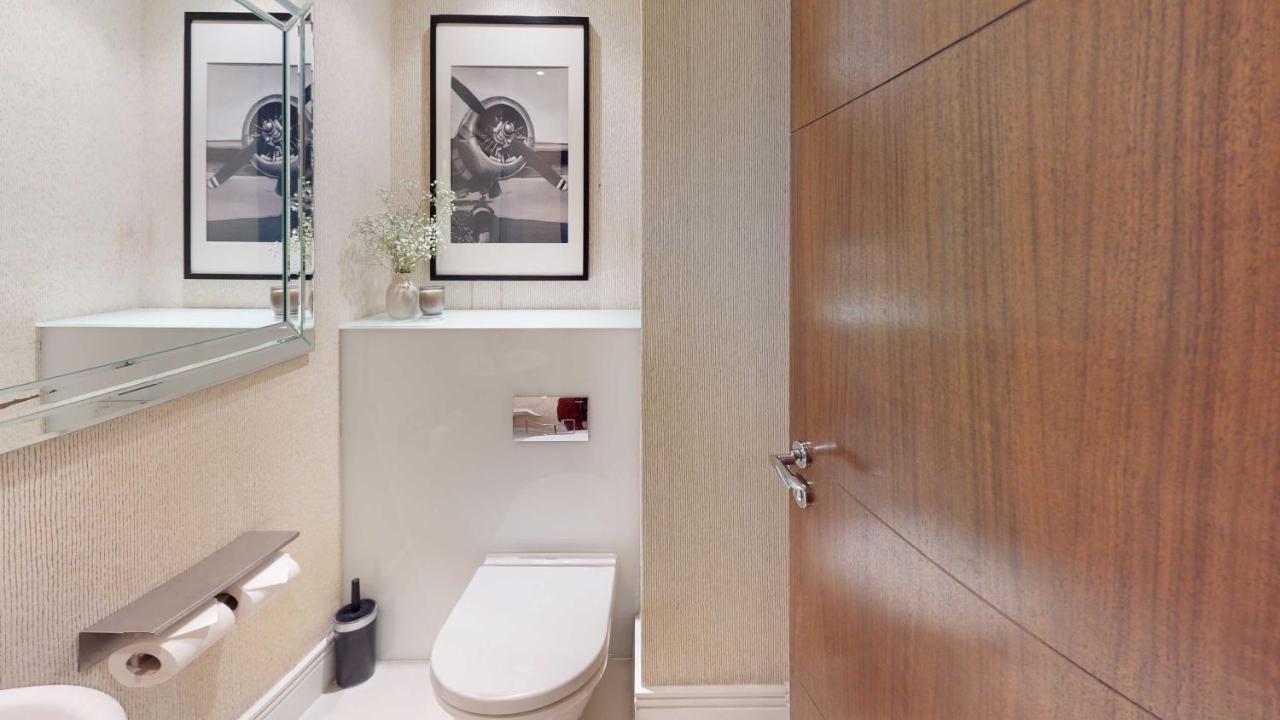 Four-Bedroom Luxury Apartment,1489458172:JPEG