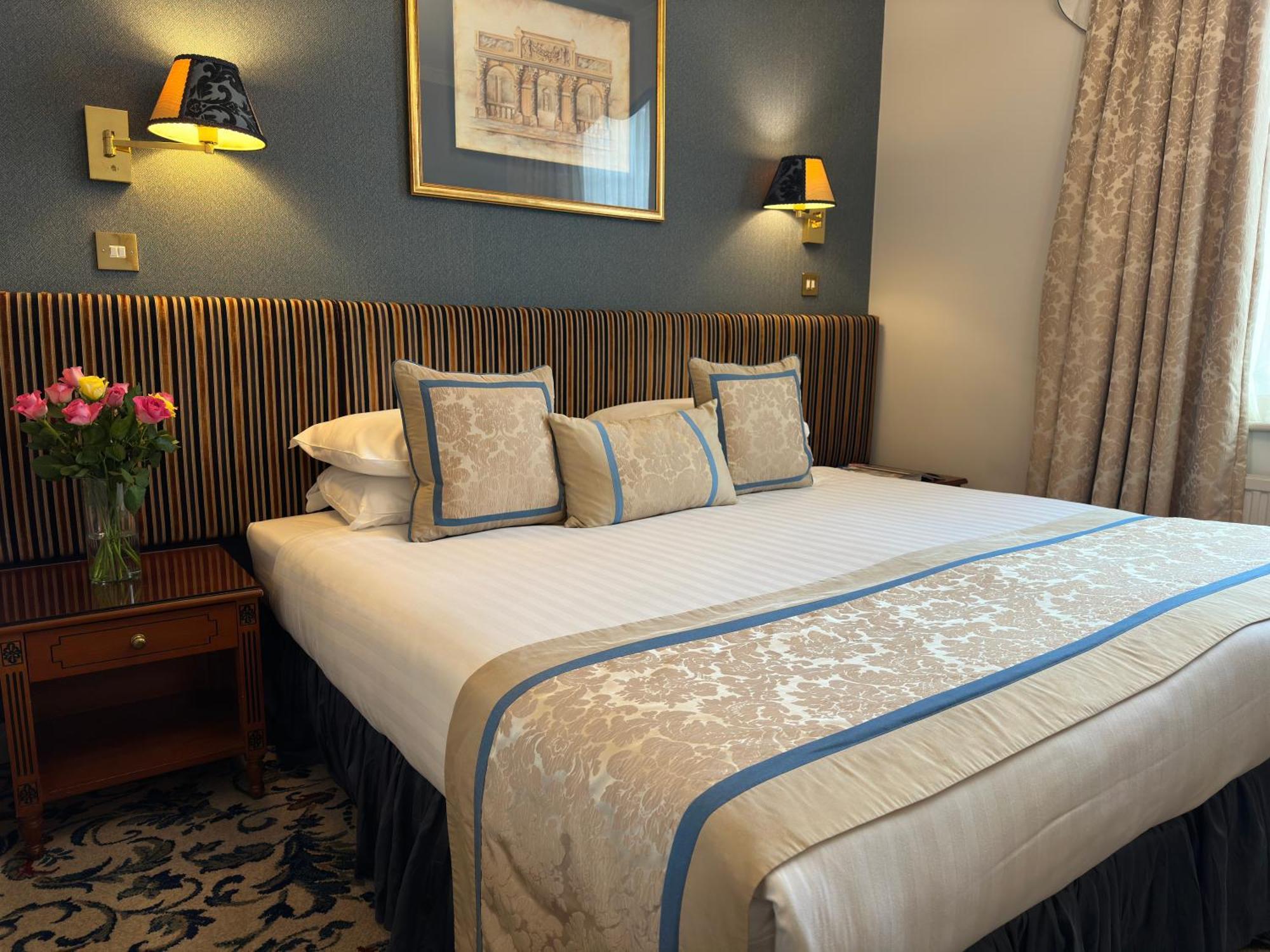 Superior Double or Twin Room,1516367221:JPEG