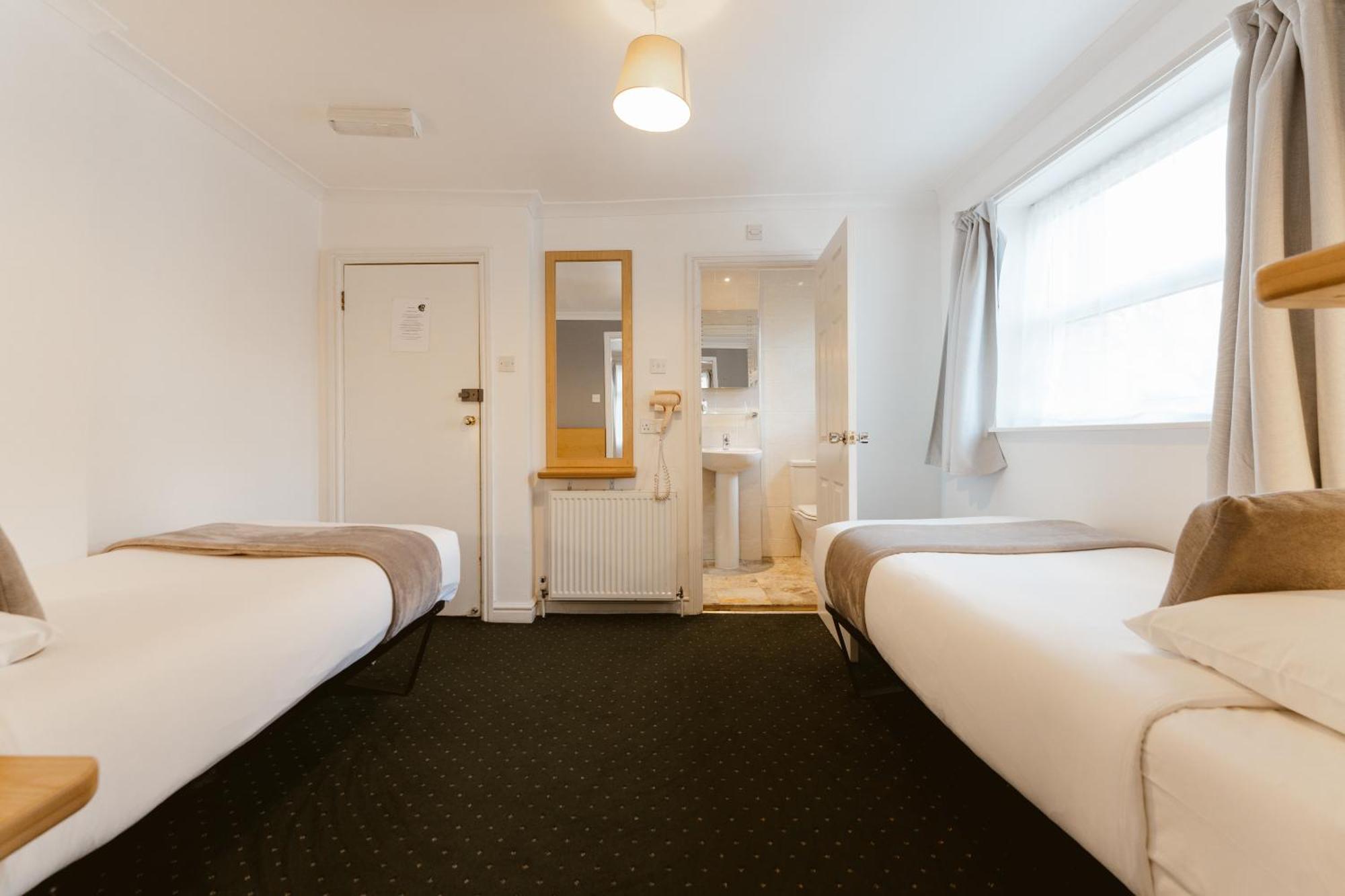 Quadruple Room,1516358899:JPEG