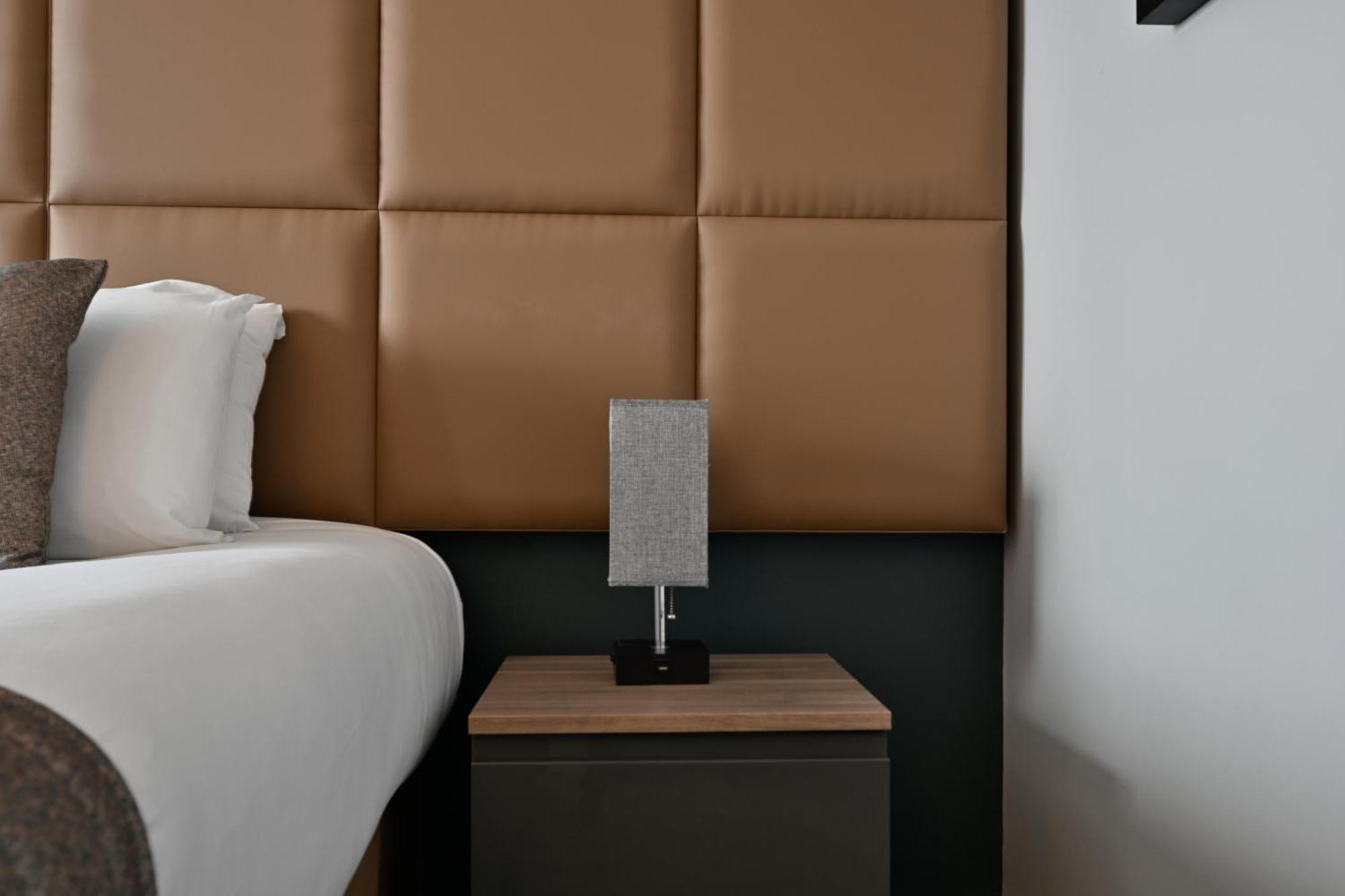 Single Room,1516361026:JPEG