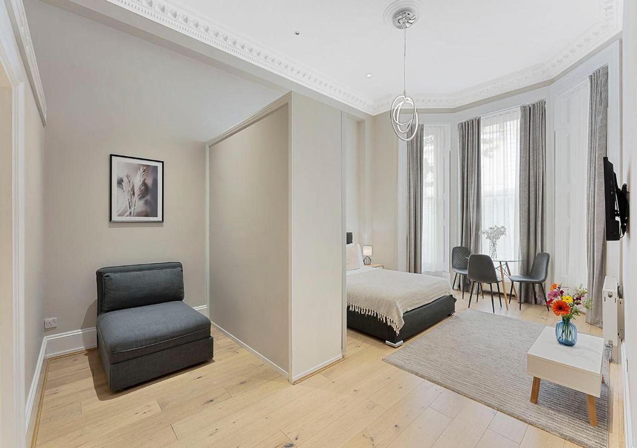 Family Studio Suite,1554142762:JPEG