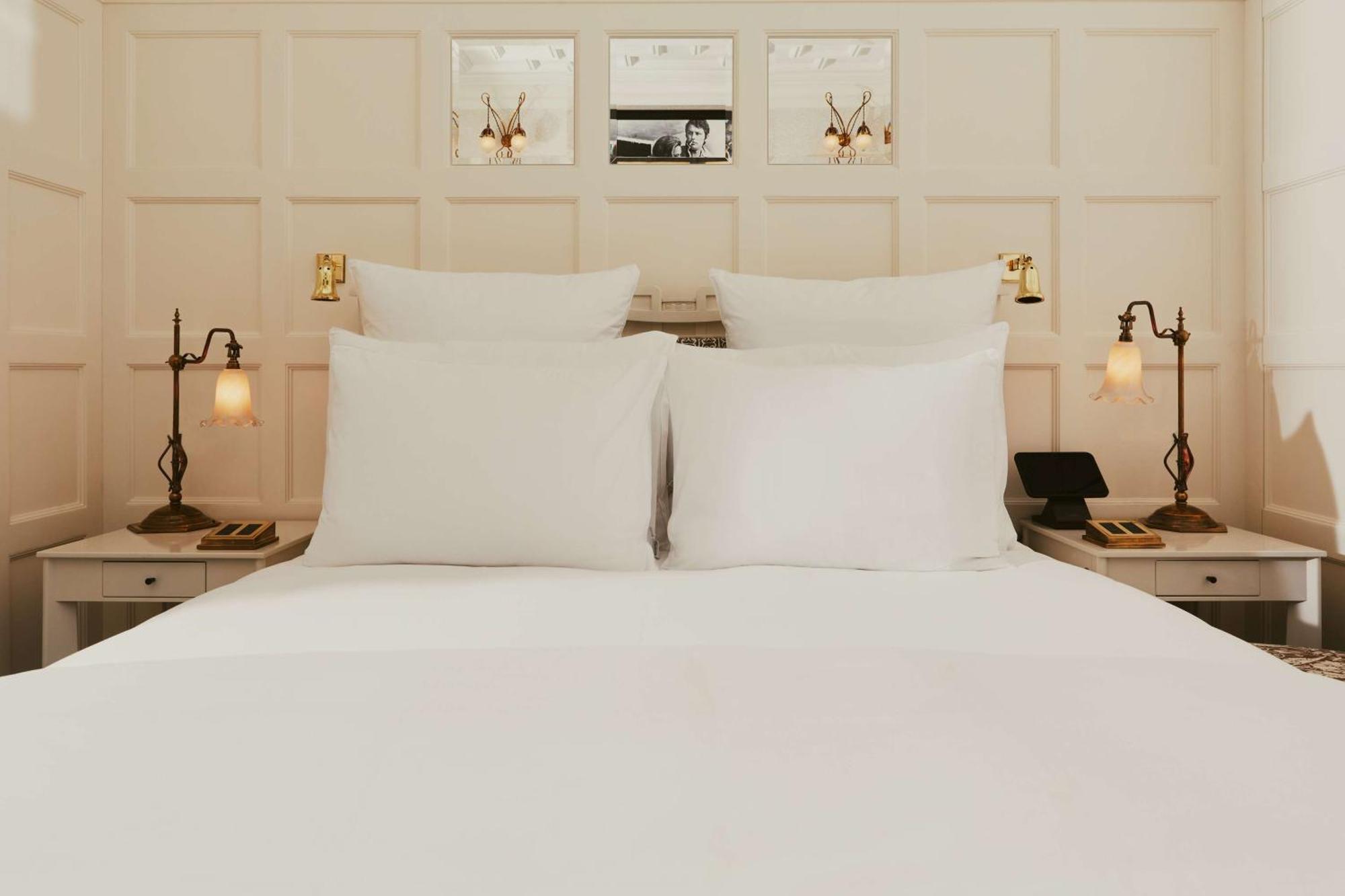 Double Room,1608909438:JPEG