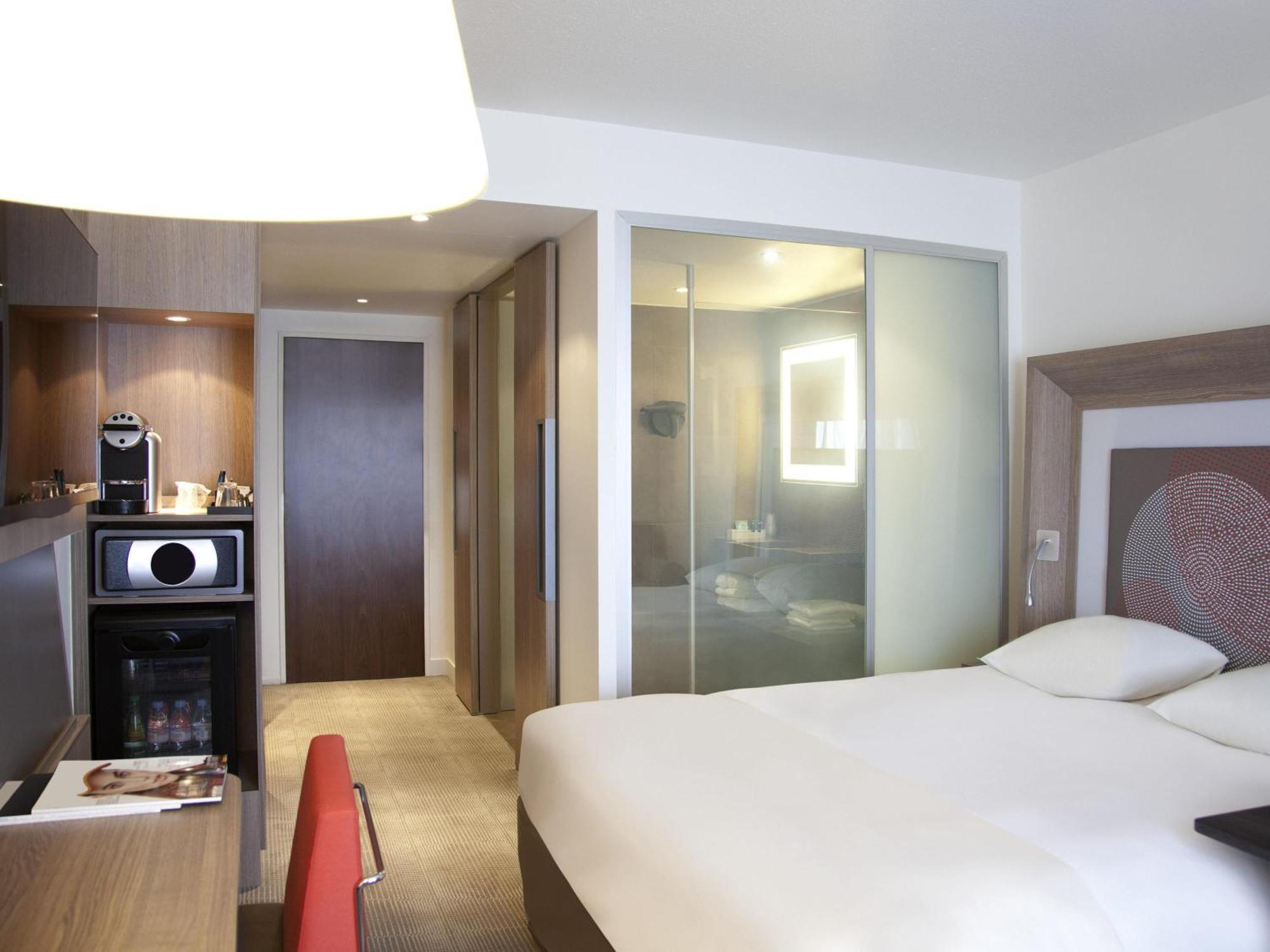 Superior Room with 1 Queen Bed,1704946217:JPEG