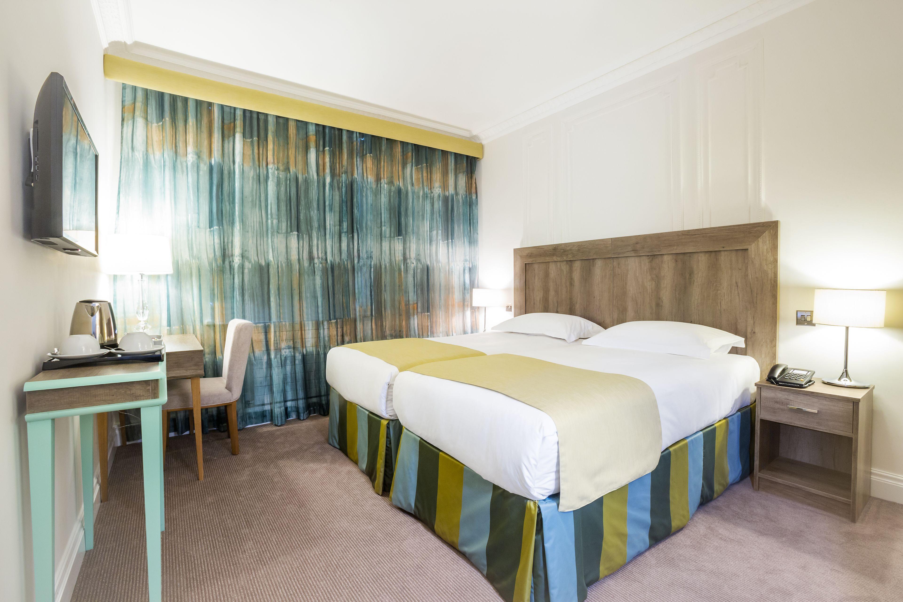 Superior Quadruple Room,1709773038:JPEG